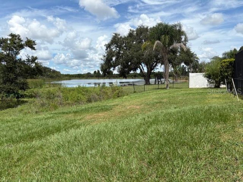 Photo of 1516 Creekbend Drive, Brandon, FL 33510 (MLS # TB8429982)