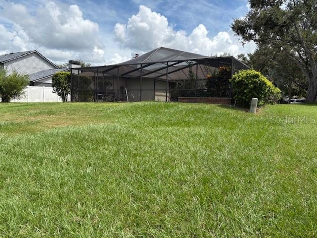 Photo of 1516 Creekbend Drive, Brandon, FL 33510 (MLS # TB8429982)