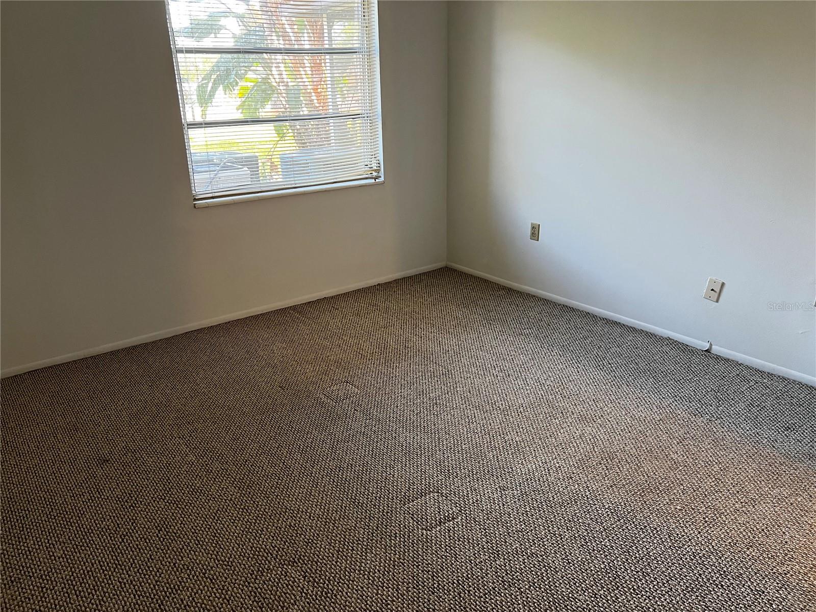 BAYSHORE ON THE LAKE APTS SEC 1 - Residential