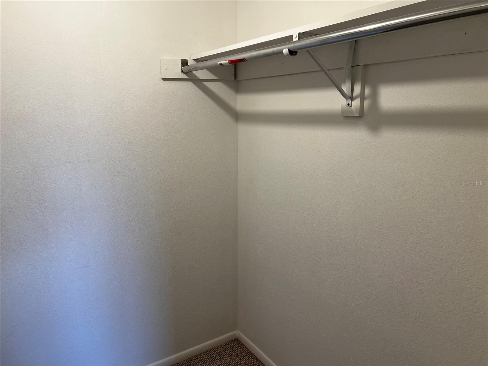 BAYSHORE ON THE LAKE APTS SEC 1 - Residential