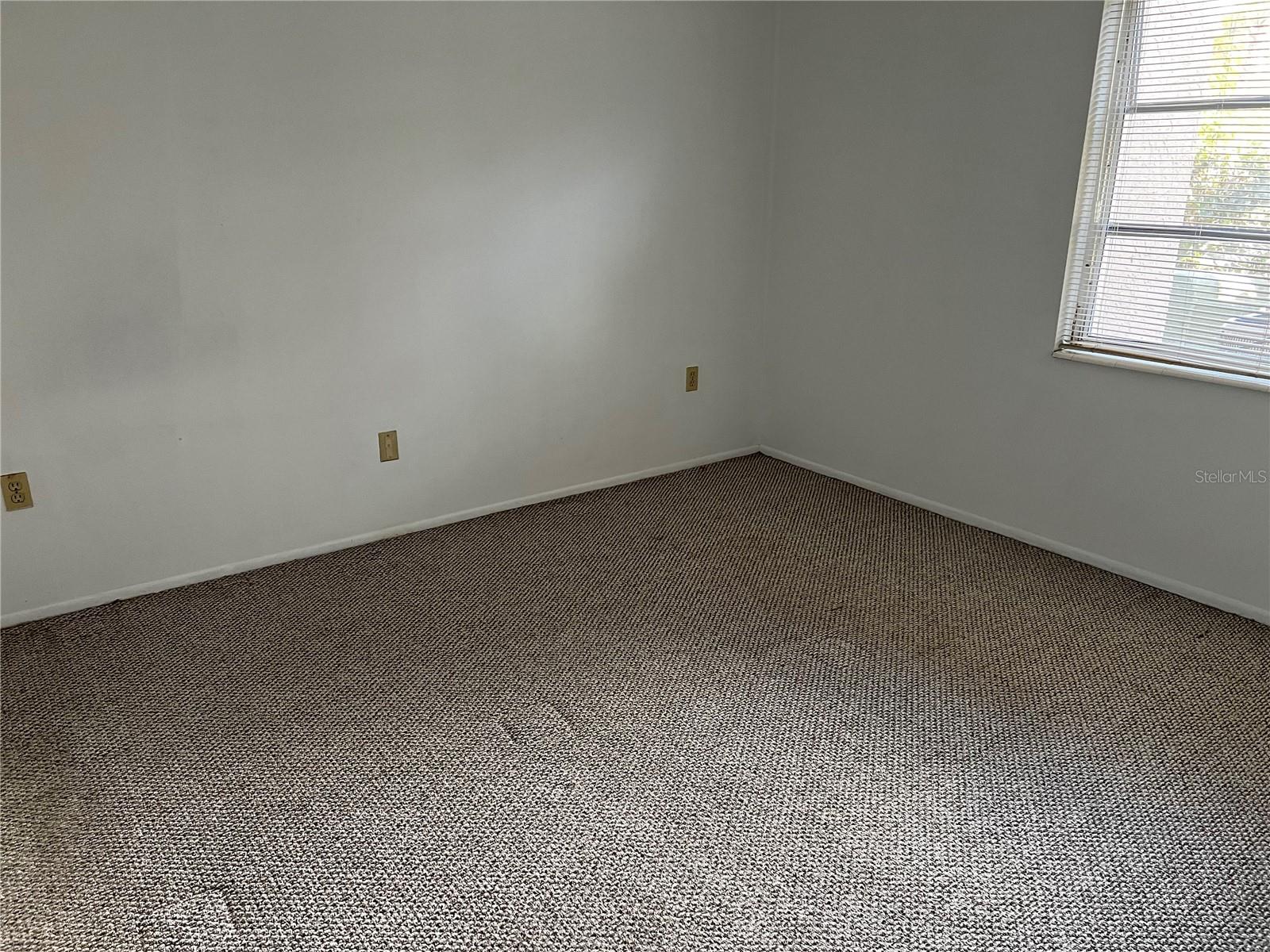 BAYSHORE ON THE LAKE APTS SEC 1 - Residential