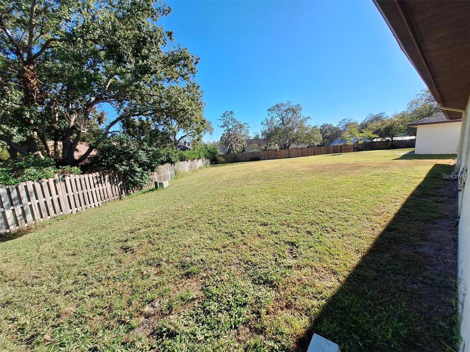 HIGHLAND LAKES - Residential Lease