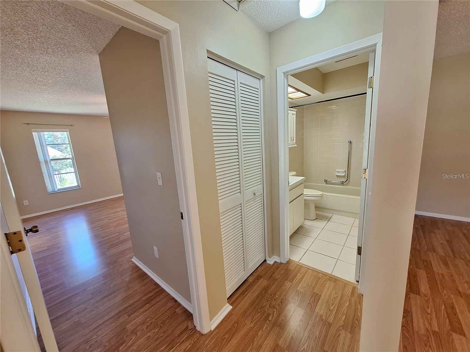 HIGHLAND LAKES - Residential Lease