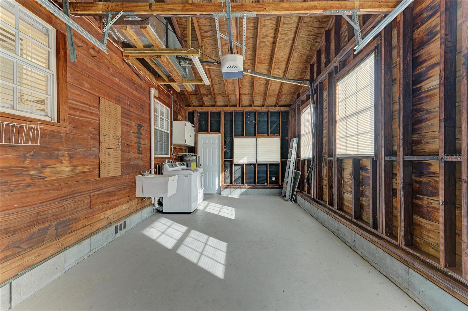 ALFORD & VOWELLS - Residential