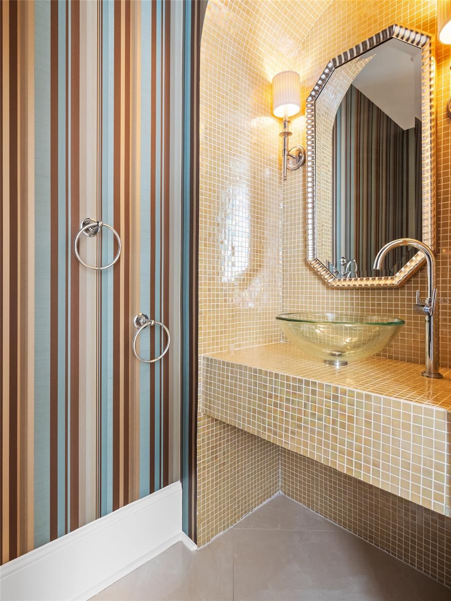RENAISSANCE AT LAKE IVANHOE CONDO - Residential Lease
