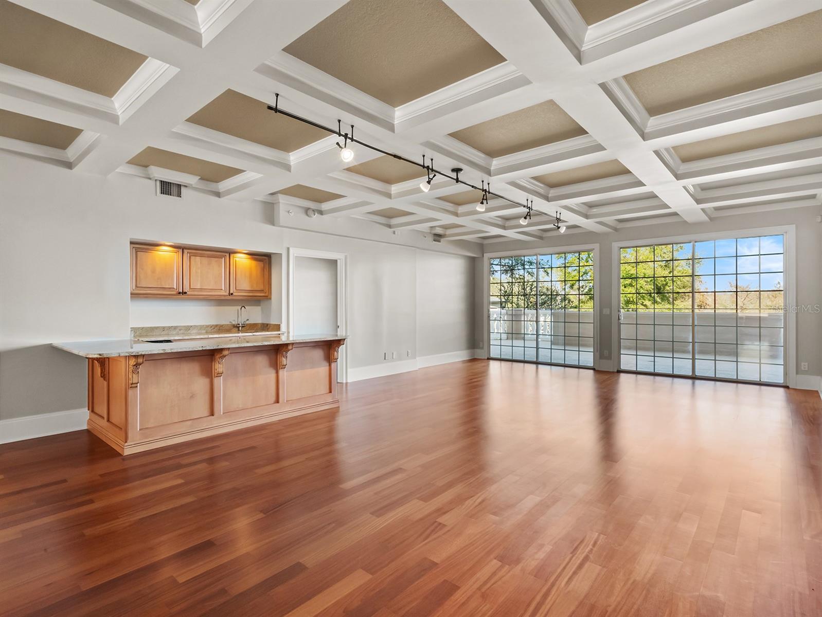 RENAISSANCE AT LAKE IVANHOE CONDO - Residential Lease
