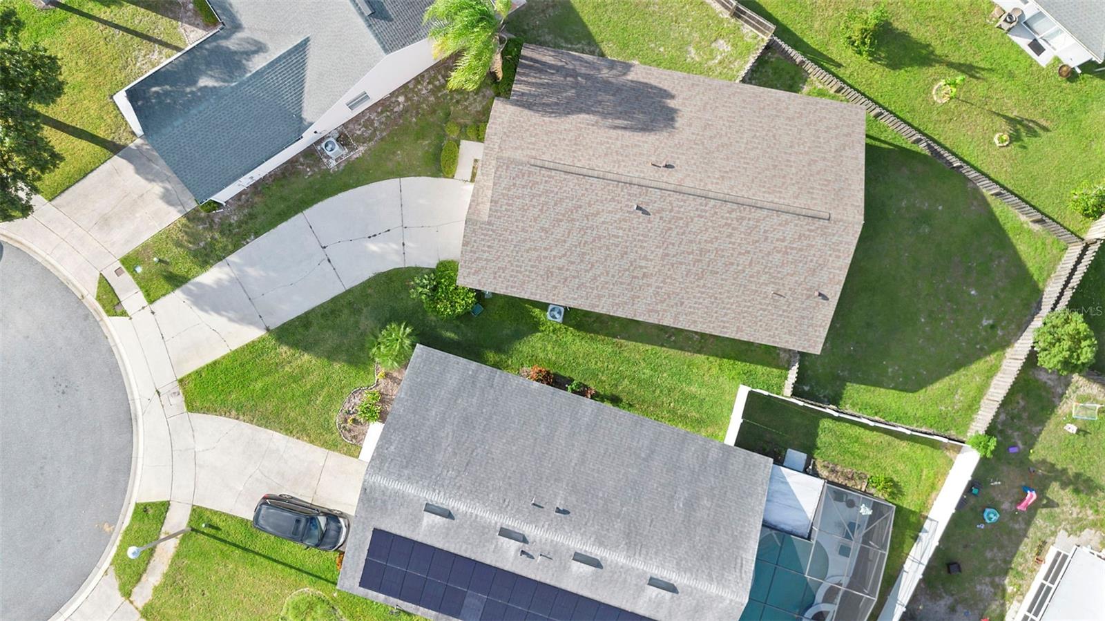 CHASE GROVES - Residential