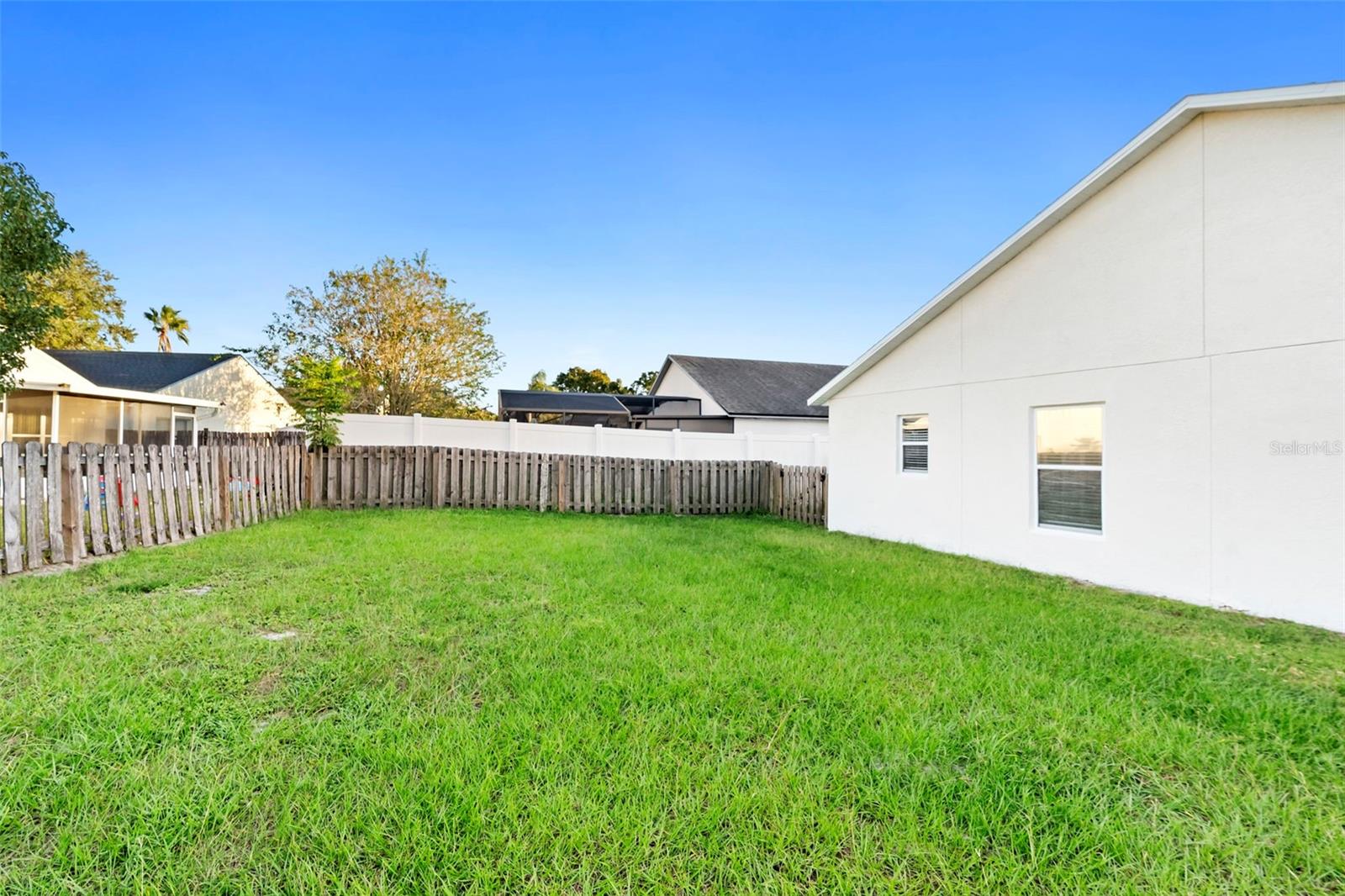 CHASE GROVES - Residential