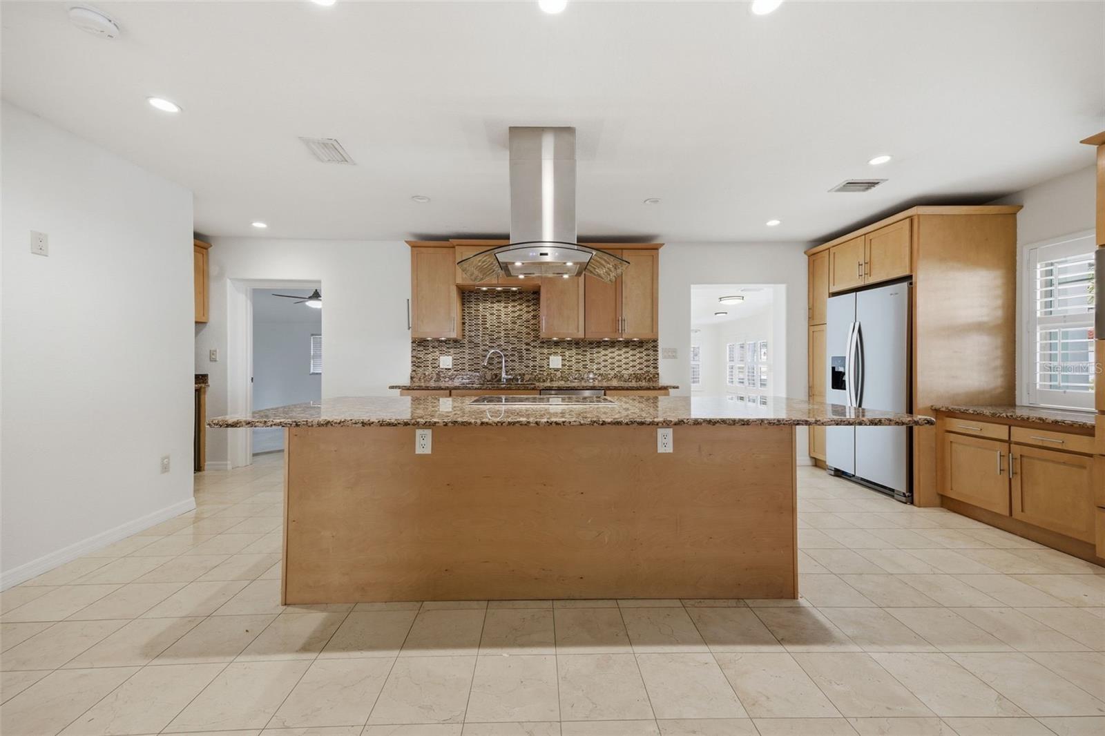 2512 W KANSAS AVENUE