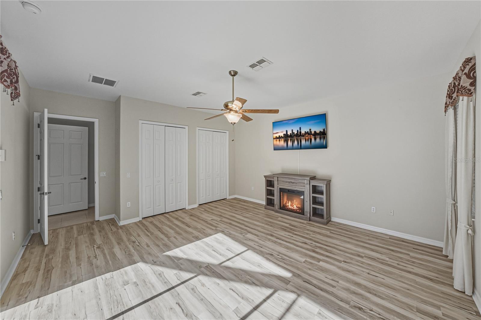 LAKE JOVITA GOLF & CC PH 1 - Residential