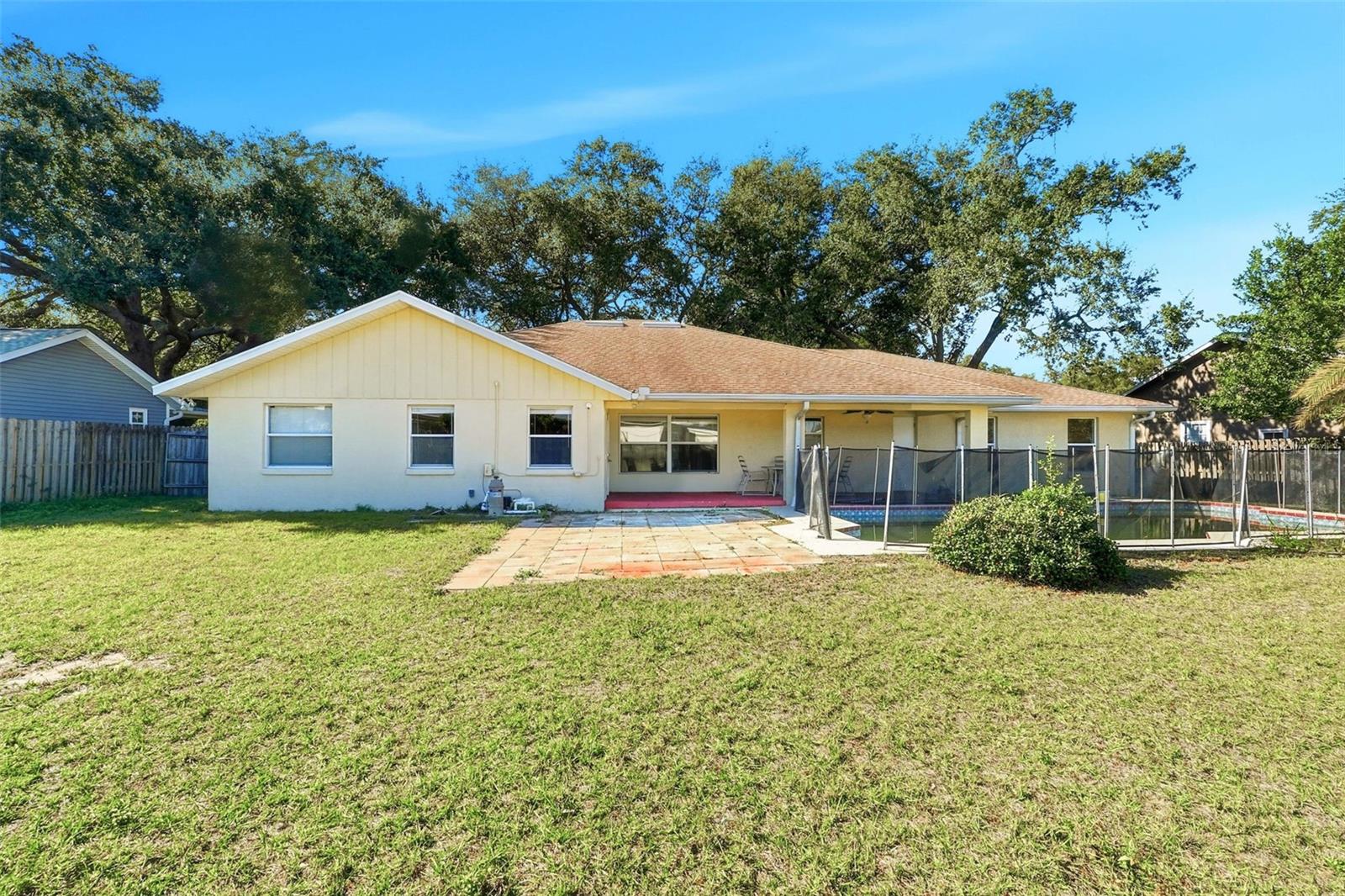 KIRKLAND LAKE ESTATES - Residential