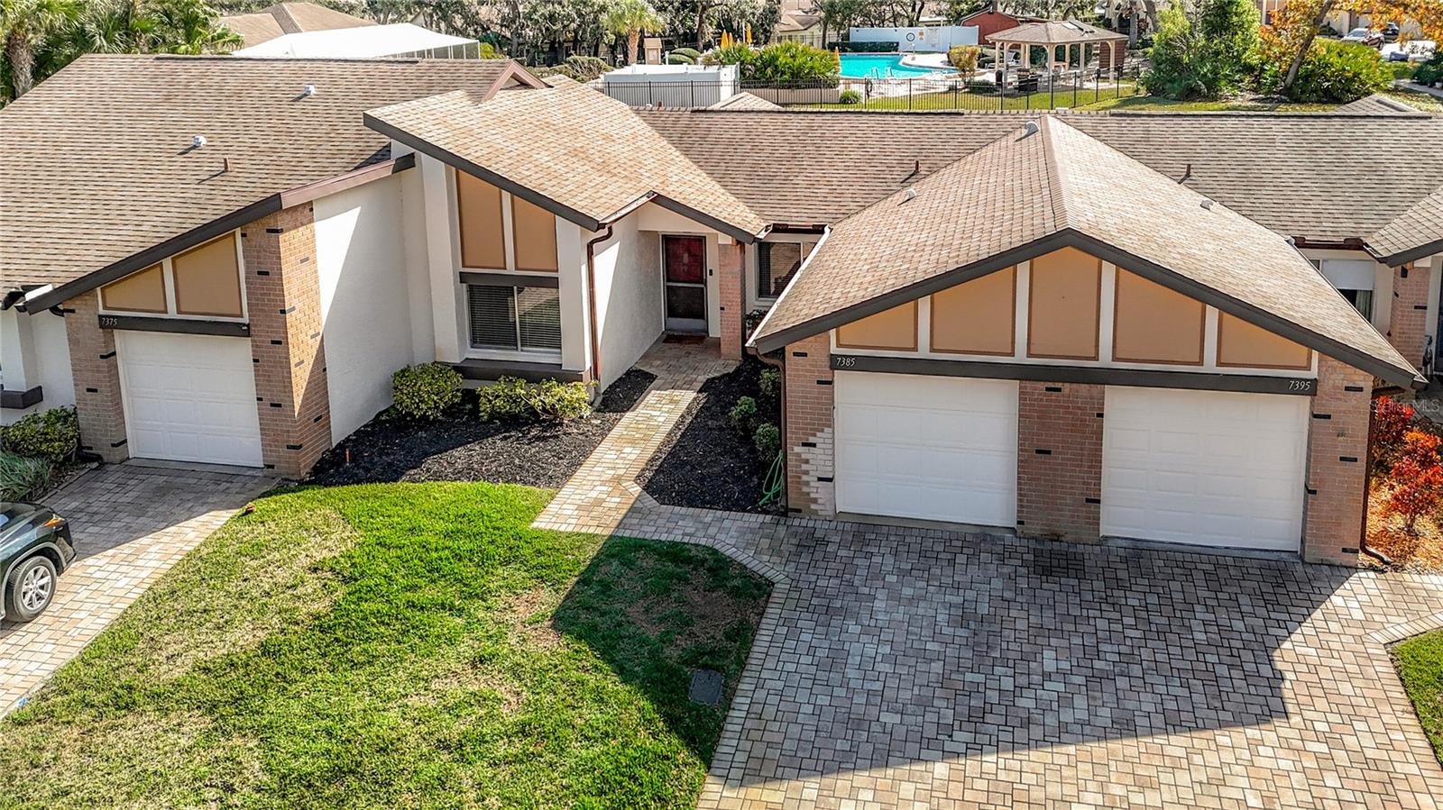 7385 CRESTWOOD DRIVE