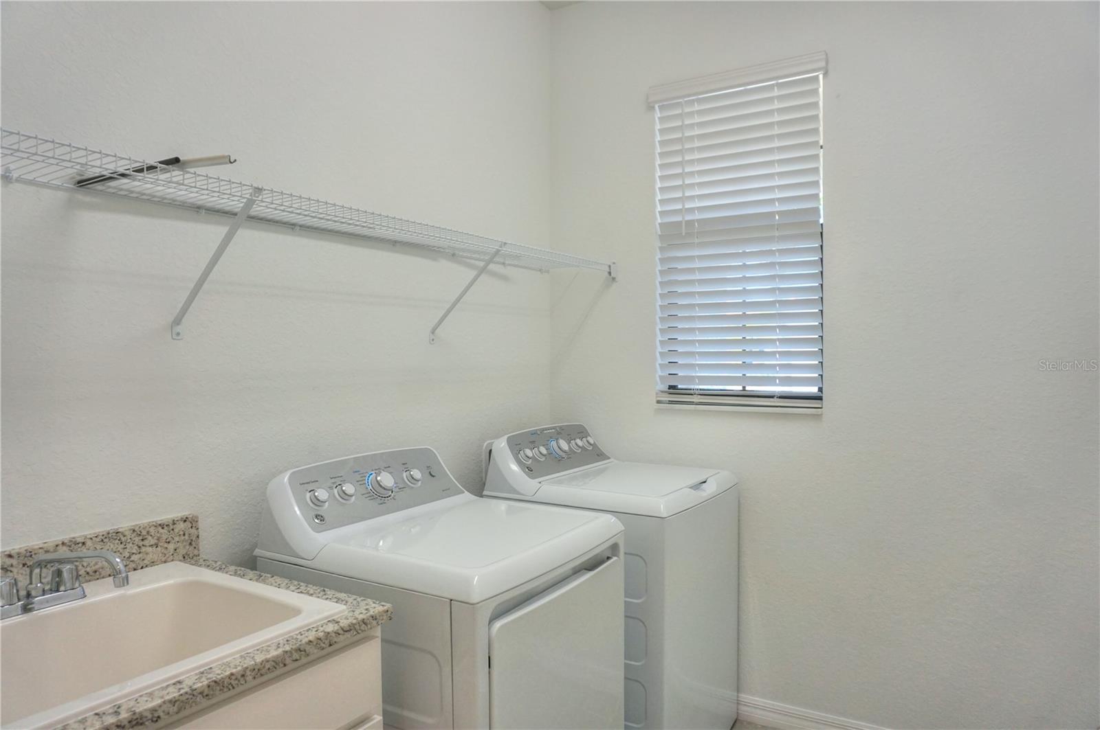 SARASOTA NATIONAL PH 13-B - Residential