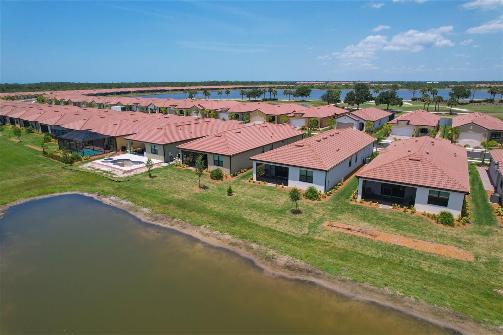 SARASOTA NATIONAL PH 13-B - Residential