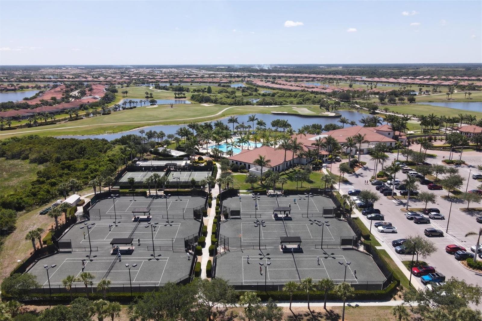 SARASOTA NATIONAL PH 13-B - Residential