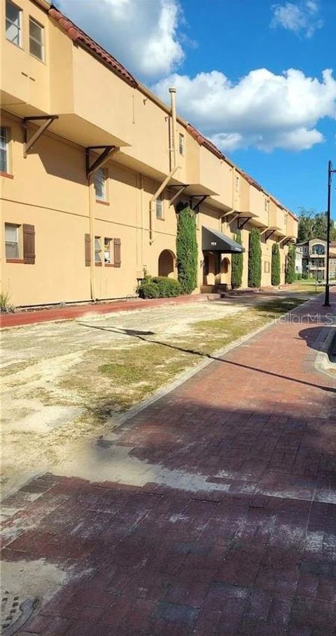 914 SW 8TH AVENUE 14 GAINESVILLE FL 32601