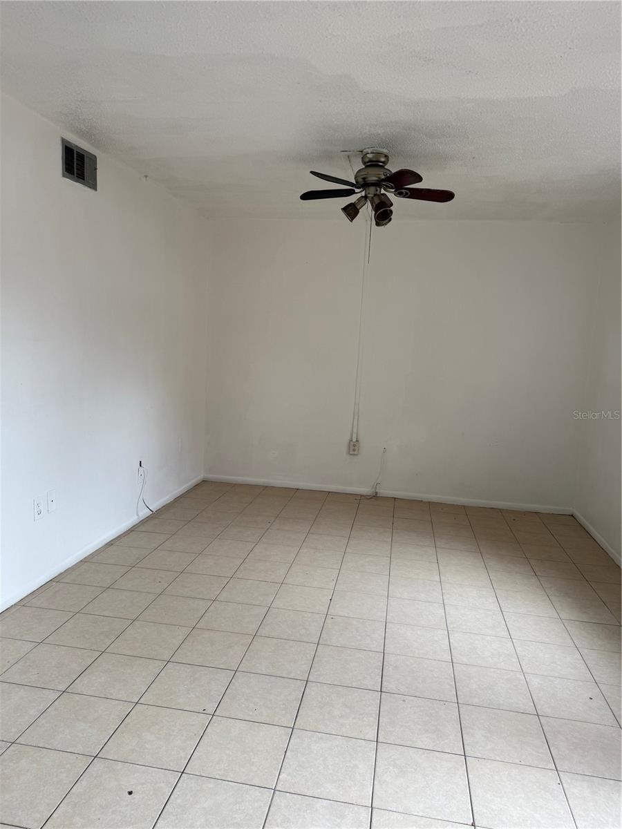 914 SW 8TH AVENUE 14