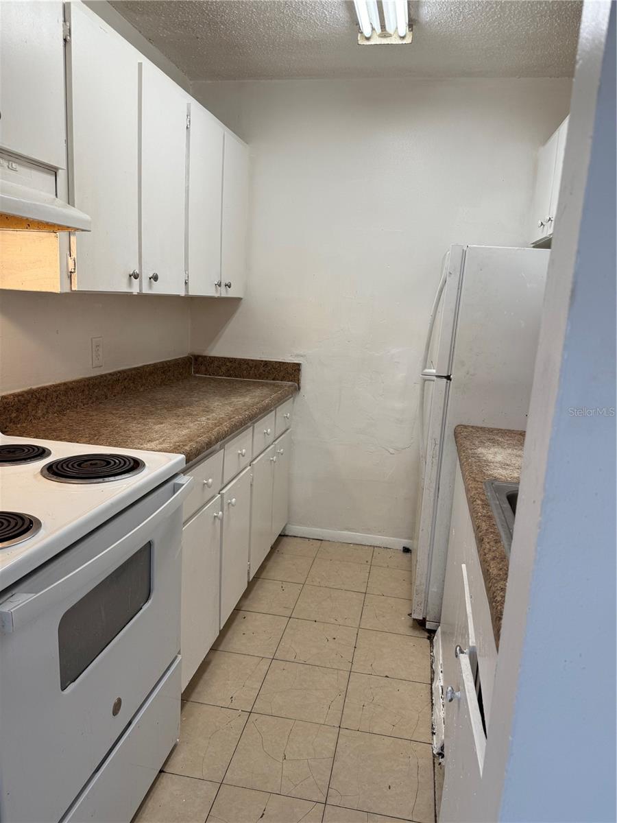 914 SW 8TH AVENUE 14