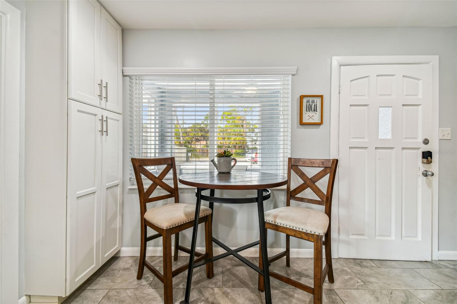 MALONES L H SUB - Residential Lease