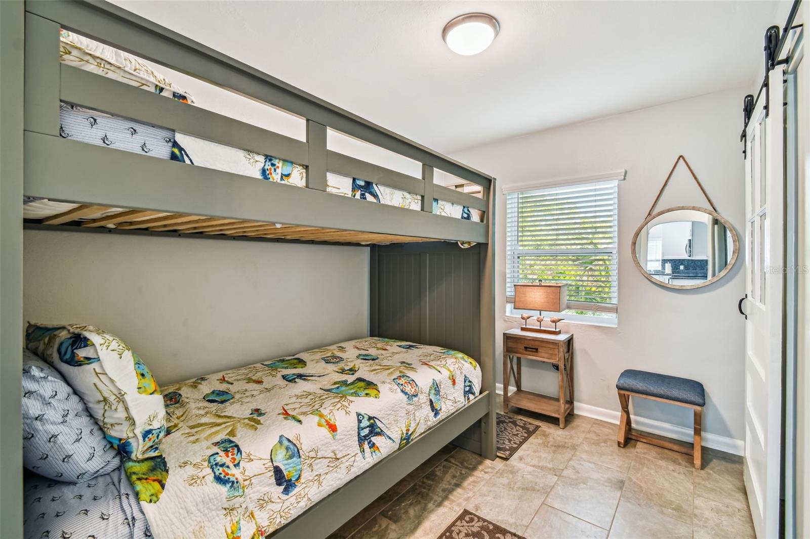 MALONES L H SUB - Residential Lease