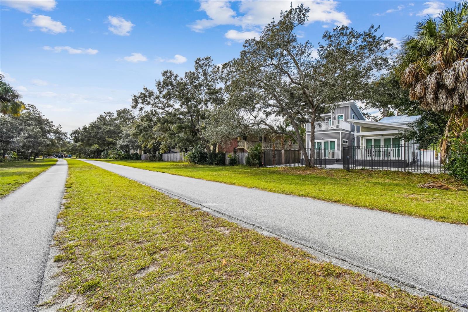 MALONES L H SUB - Residential Lease