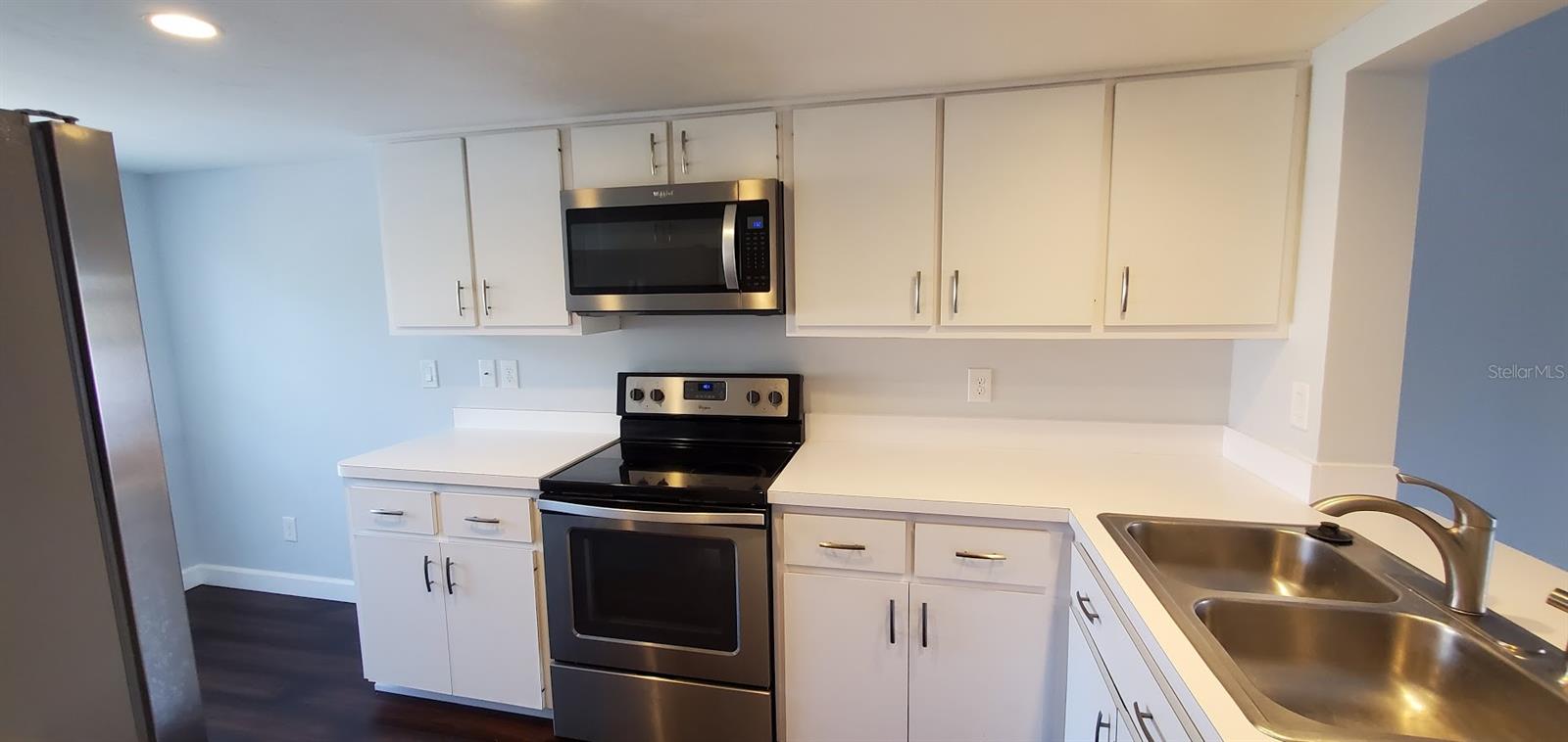 WEDGEWOOD LAKE - Residential Lease