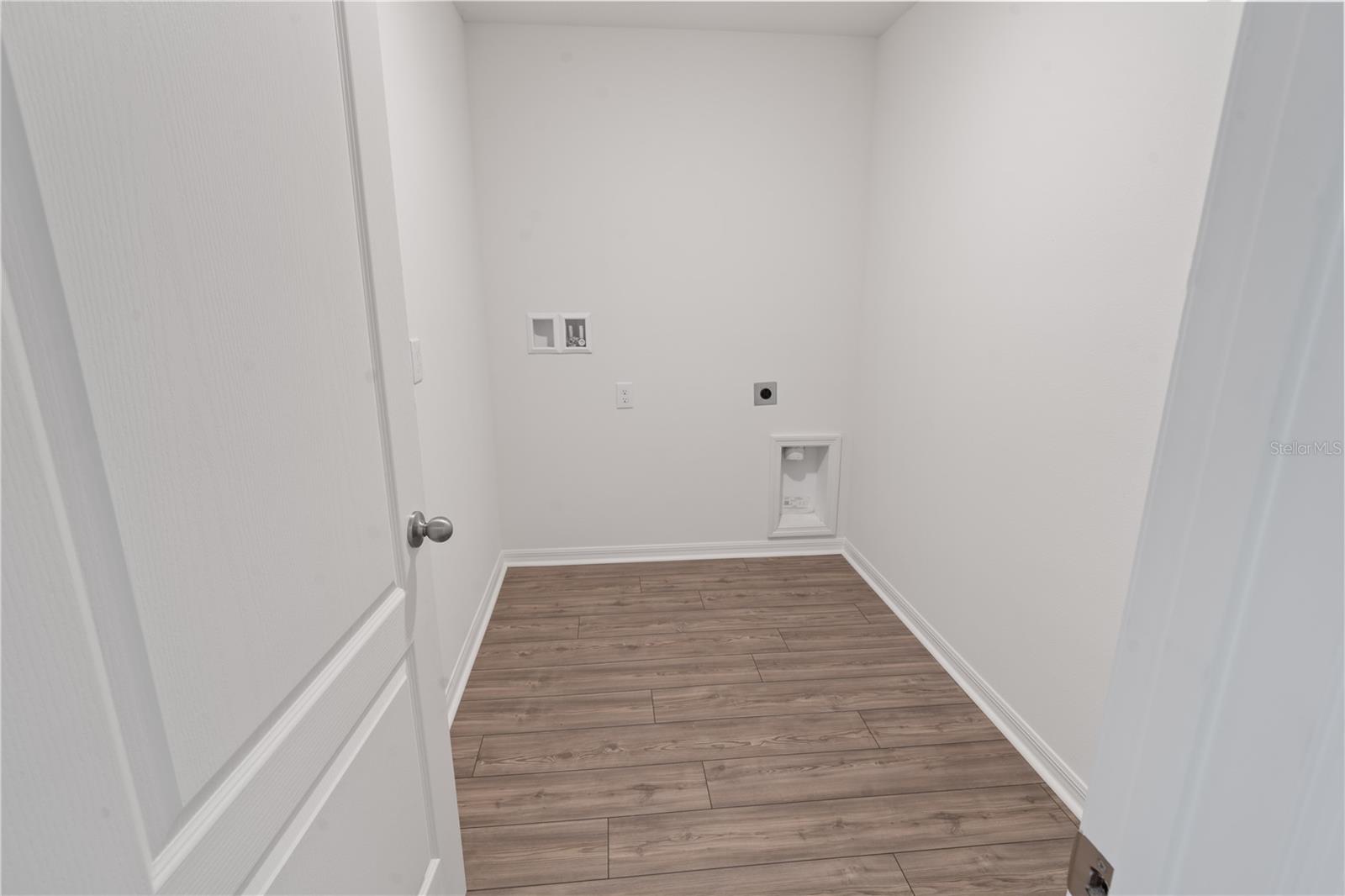 PEACH CROSSINGS - Residential