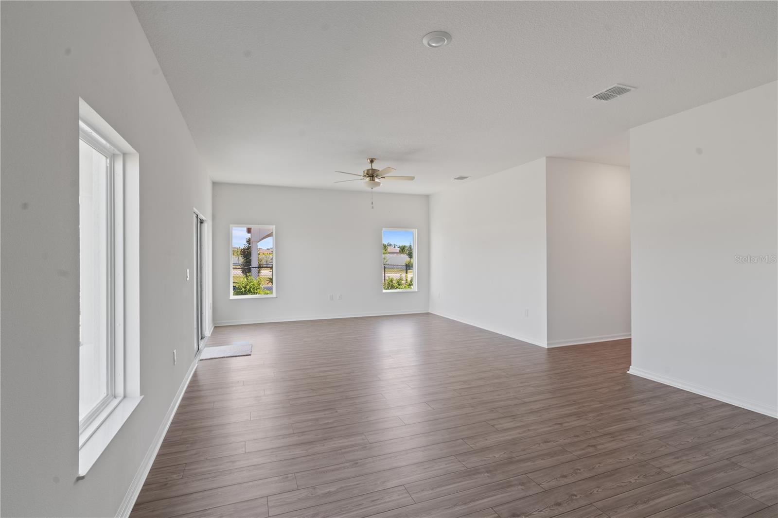 PEACH CROSSINGS - Residential