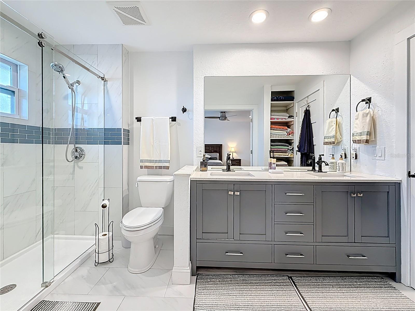 ROTHMOOR ESTATES CONDO - Residential