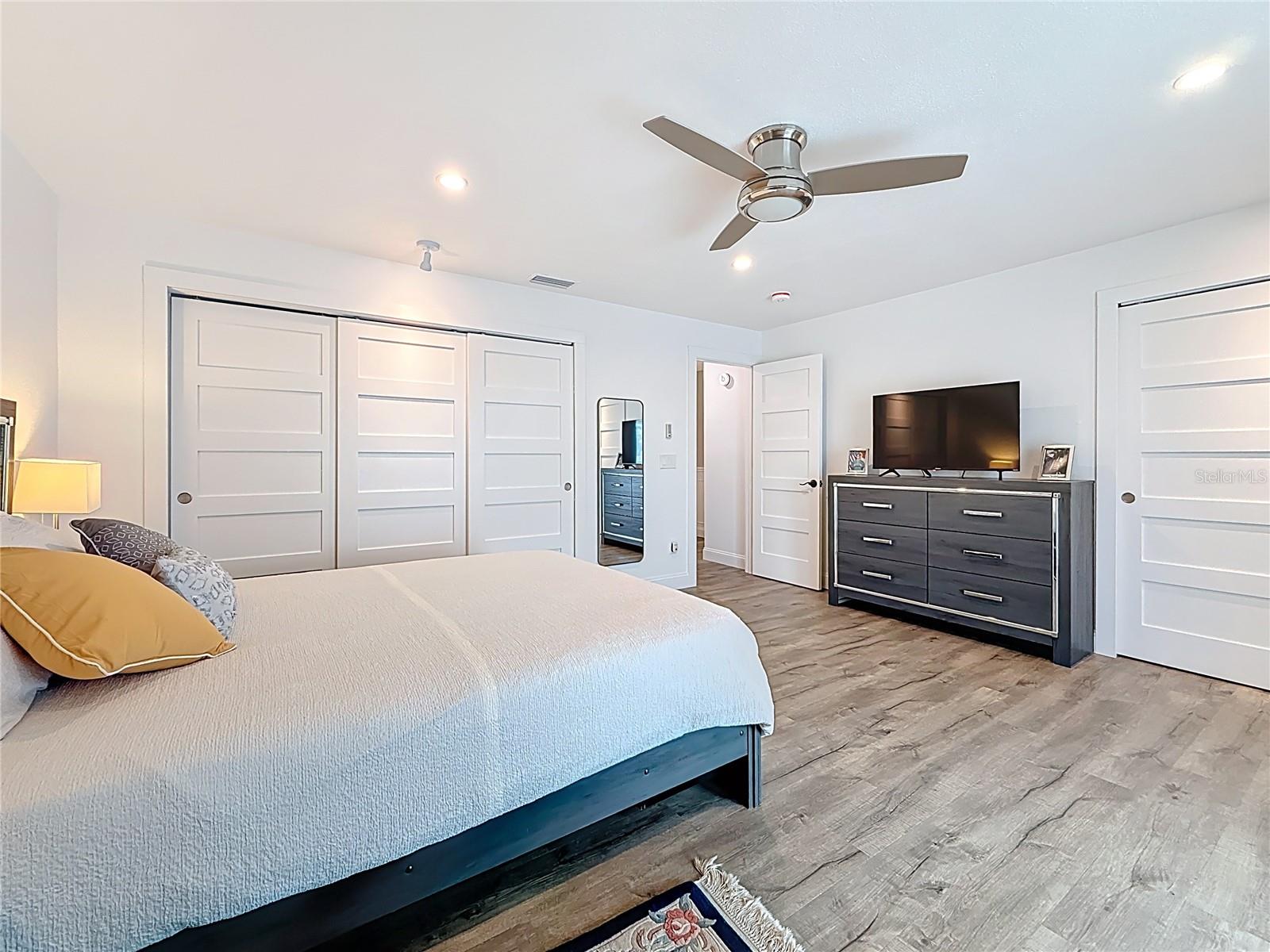 ROTHMOOR ESTATES CONDO - Residential