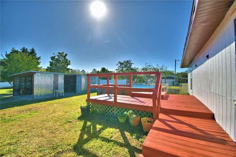 A home in LAKE WALES