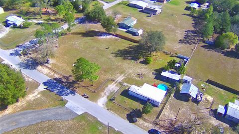 A home in LAKE WALES