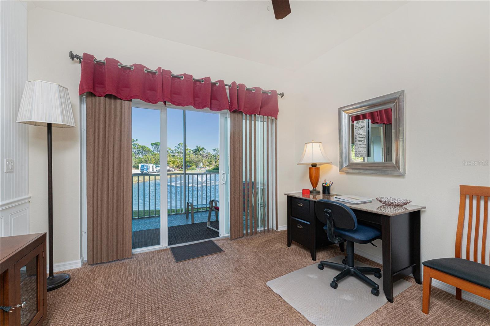 WATERSIDE CONDOS PH I - Residential