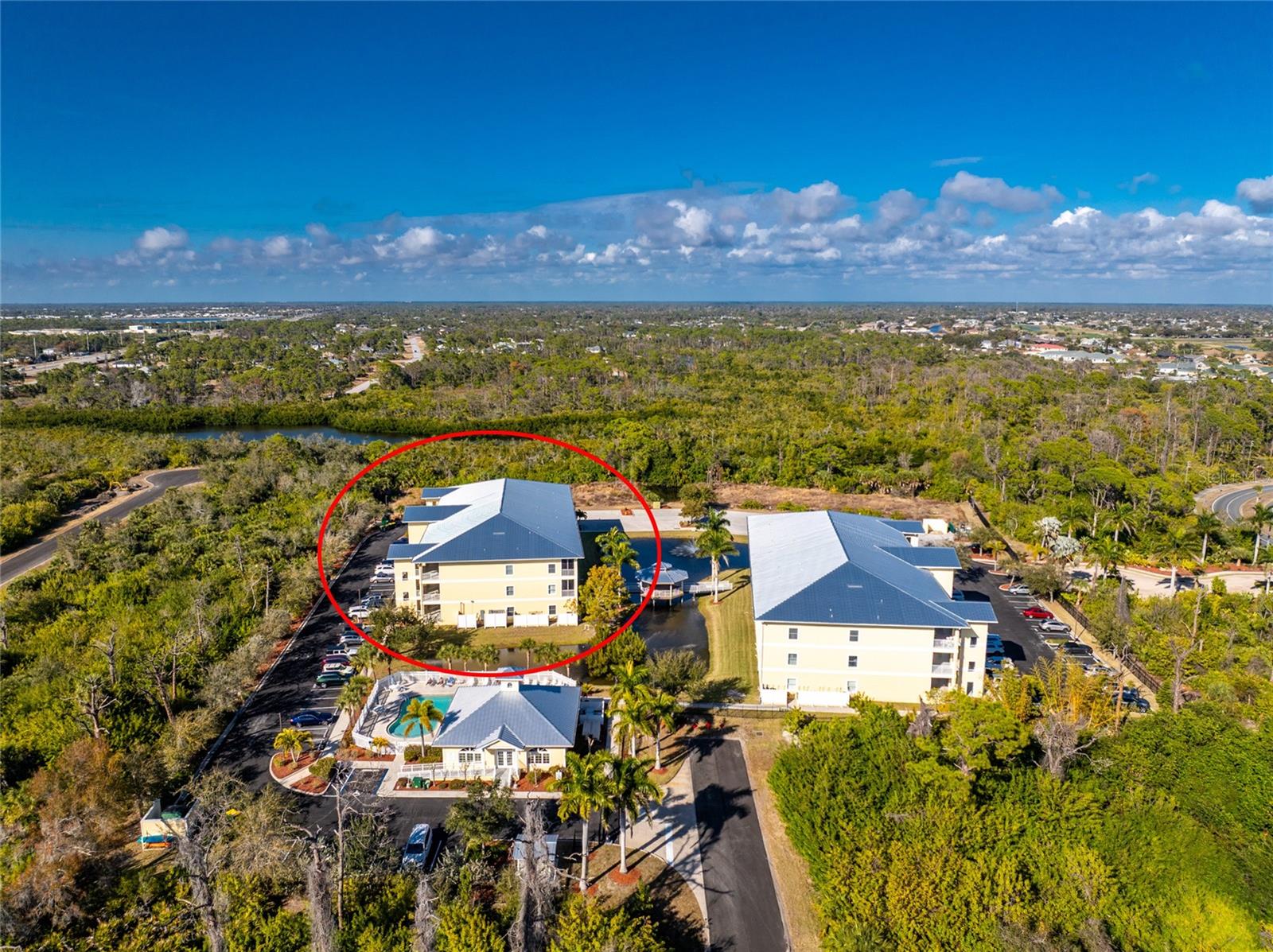 WATERSIDE CONDOS PH I - Residential