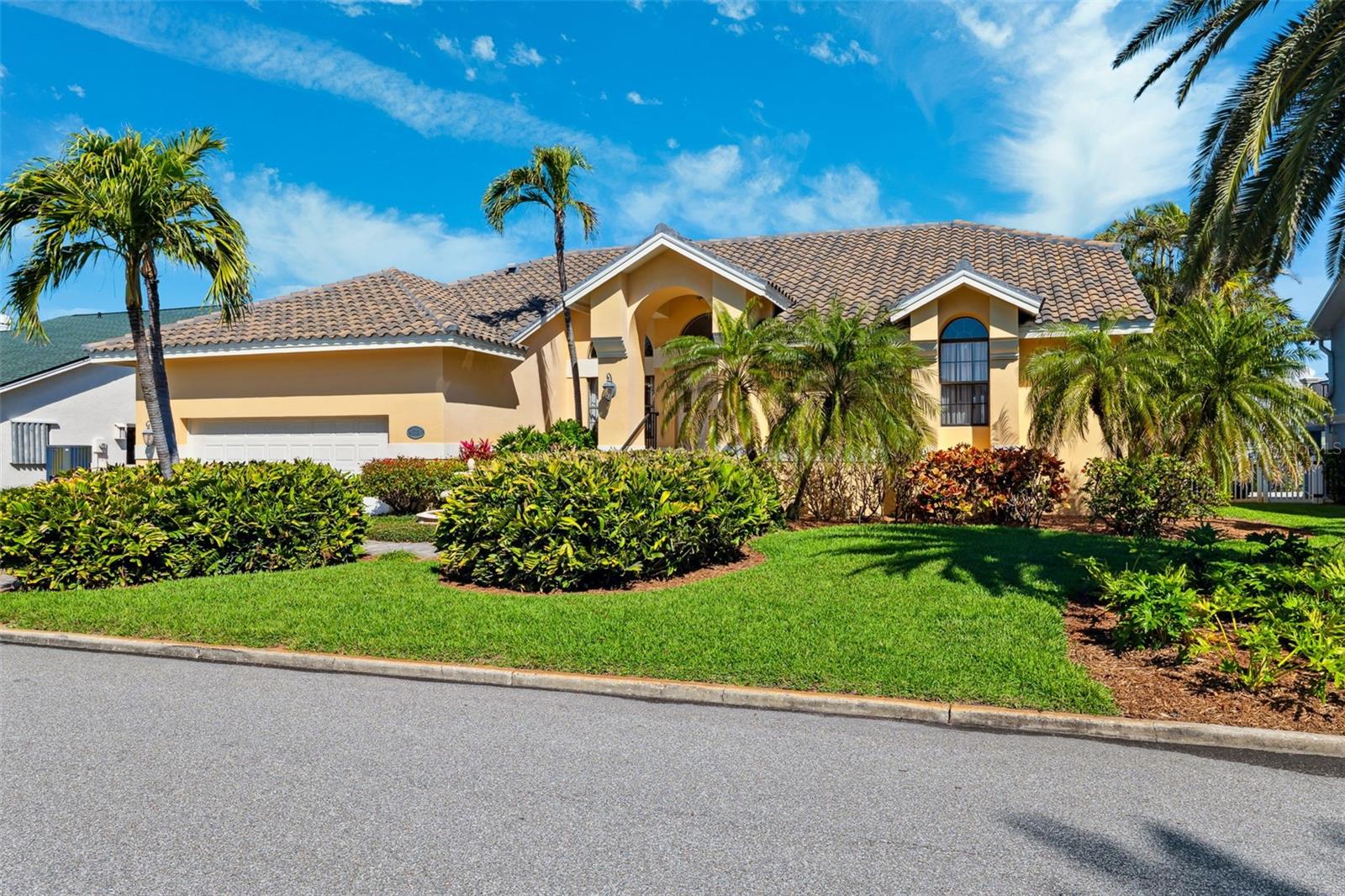 TIERRA VERDE UNIT 1 1ST REP - Residential