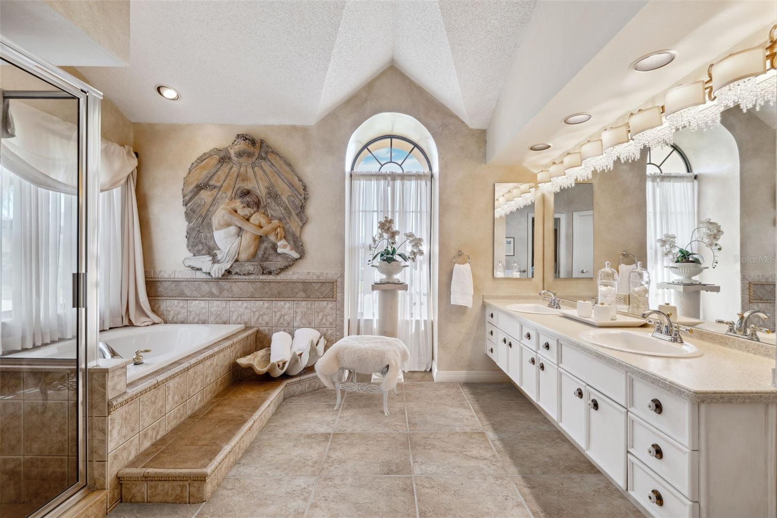 TIERRA VERDE UNIT 1 1ST REP - Residential