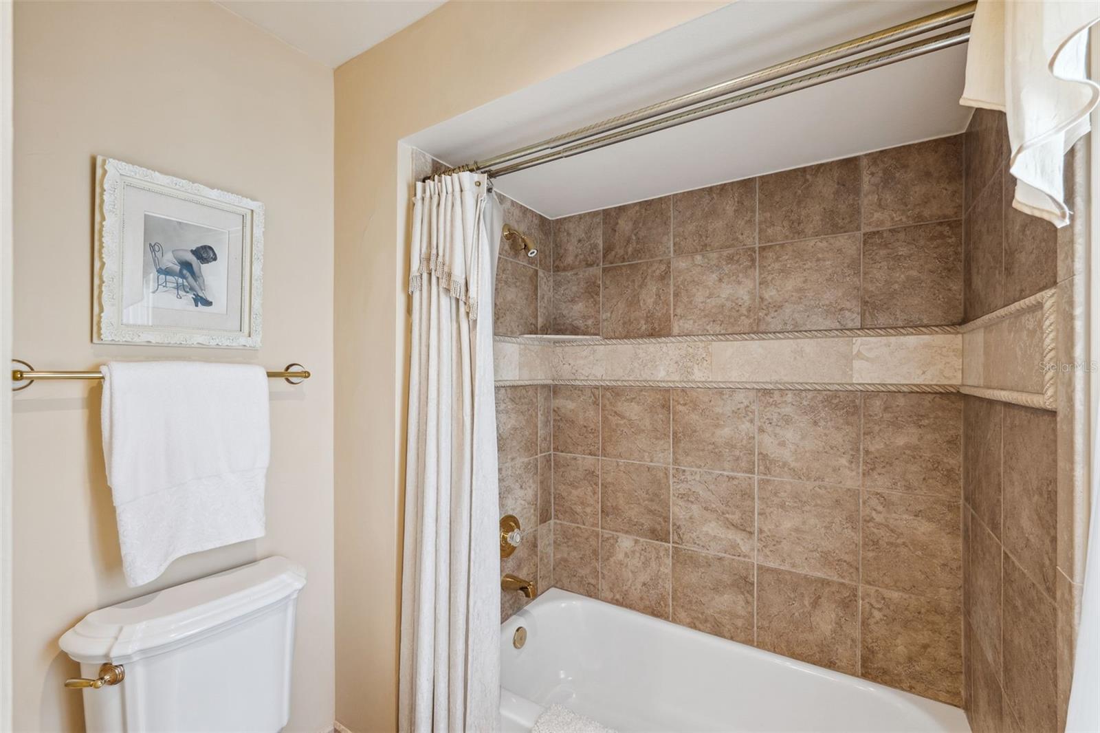 TIERRA VERDE UNIT 1 1ST REP - Residential