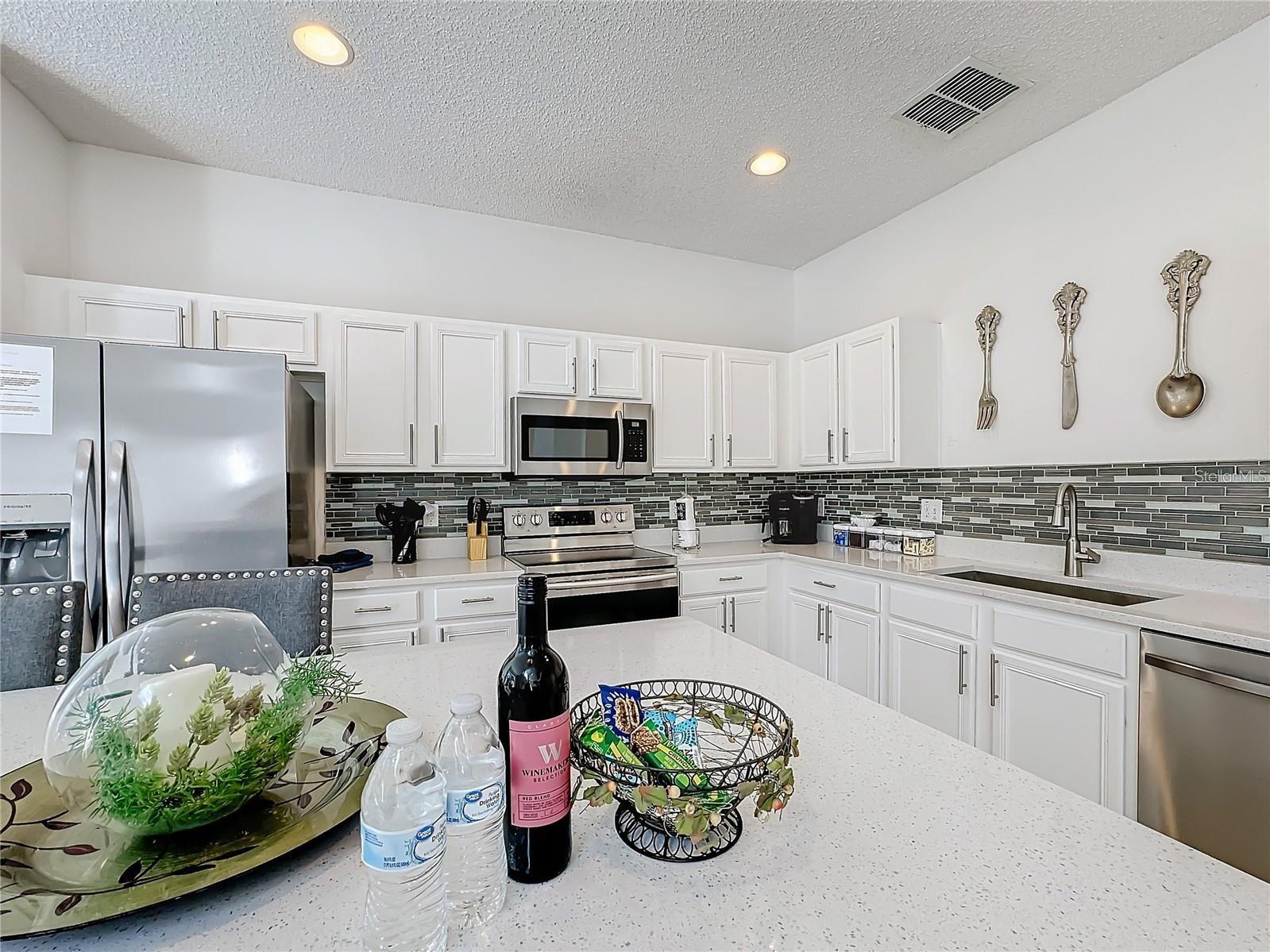 EMERALD ISLAND RESORT PH 04 - Residential