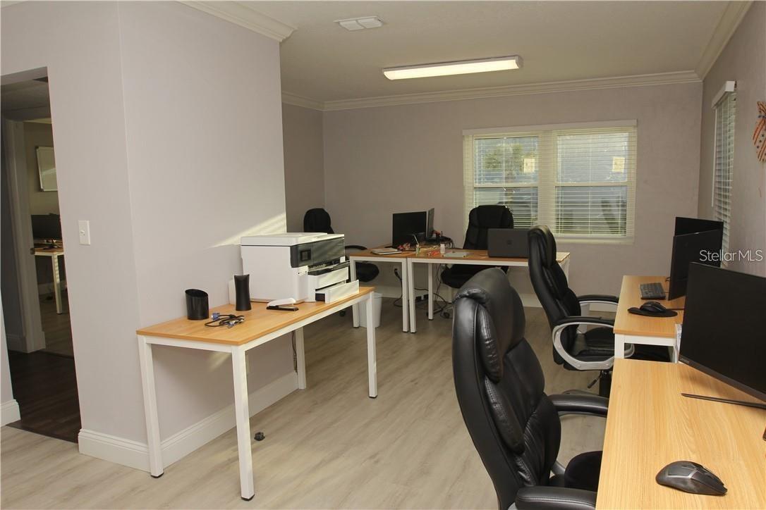 LAKE BARTON MANOR ADD 01 - Commercial Sale