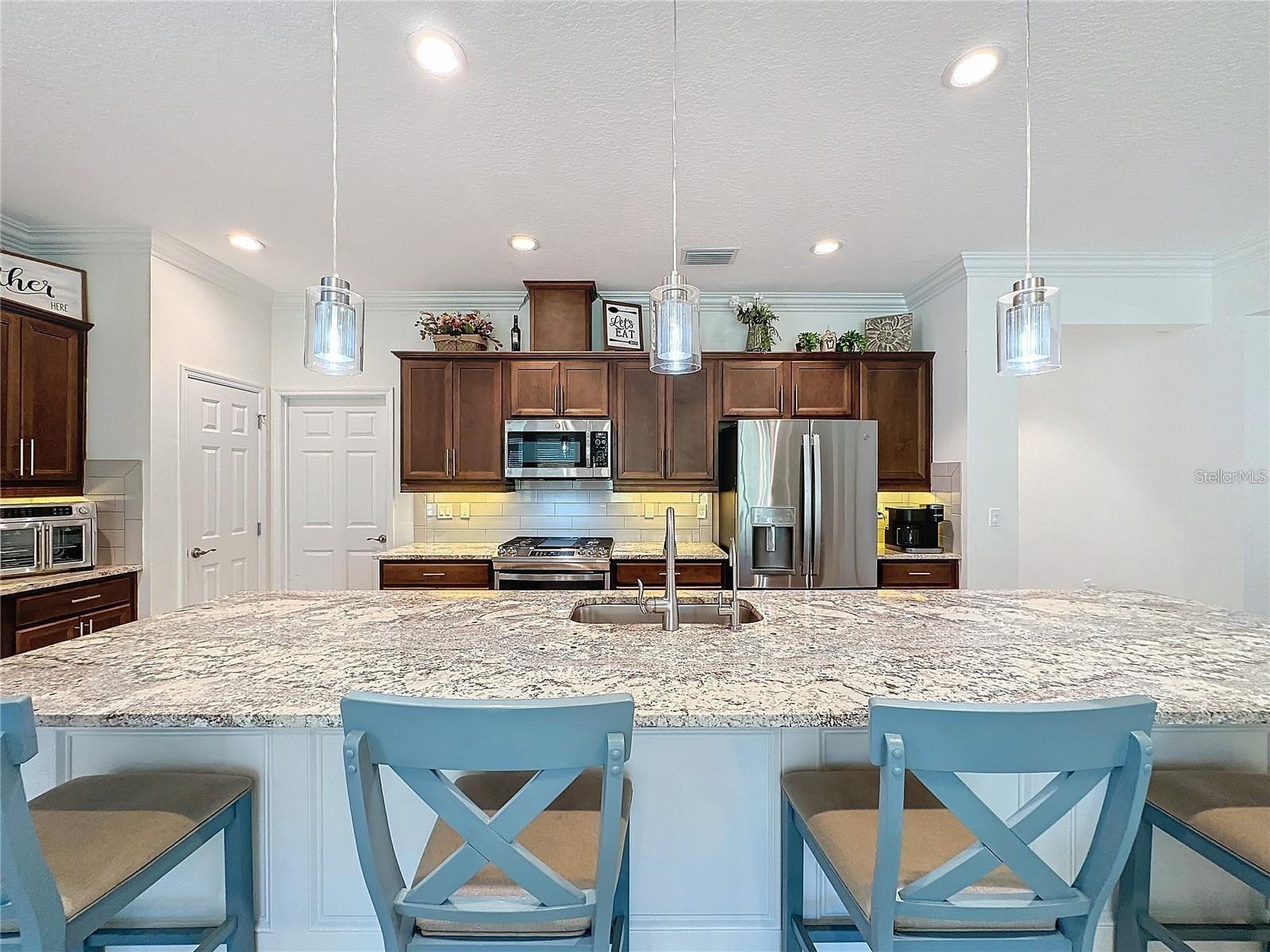 CASCADES OF GROVELAND (TRILOGY) - Residential