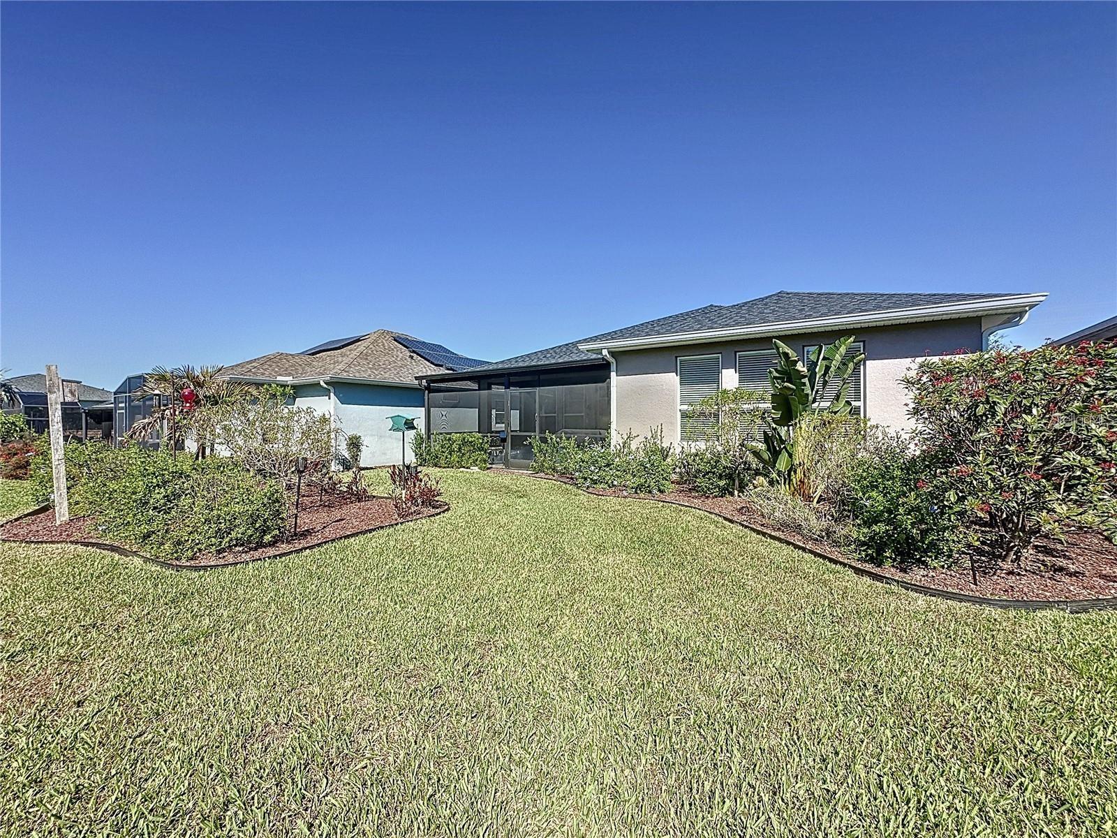 CASCADES OF GROVELAND (TRILOGY) - Residential