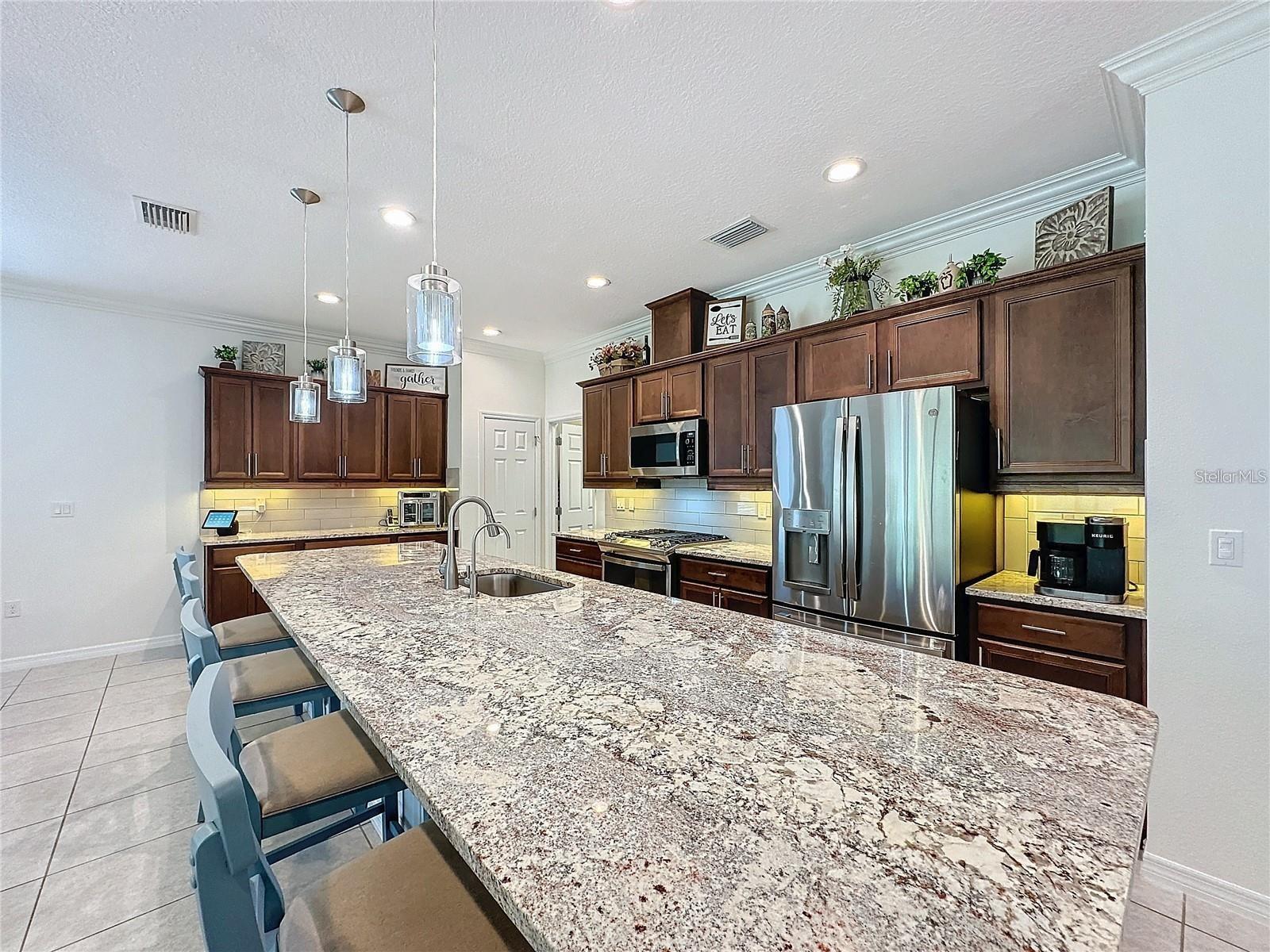 CASCADES OF GROVELAND (TRILOGY) - Residential