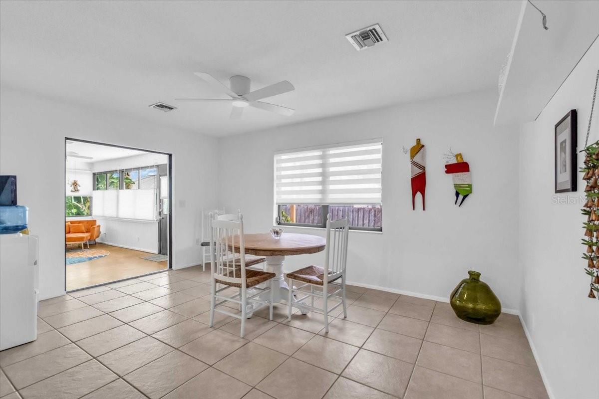 SOUTH VENICE - Residential