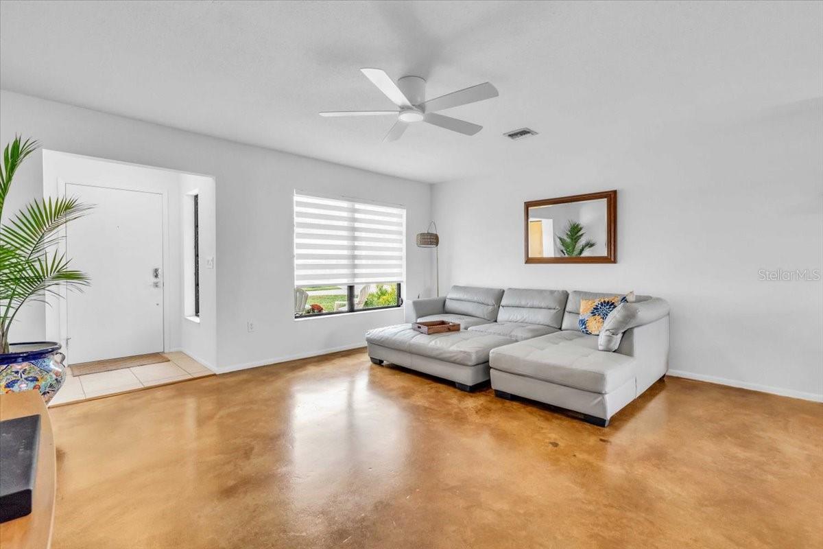 SOUTH VENICE - Residential