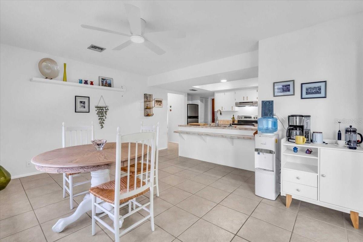 SOUTH VENICE - Residential