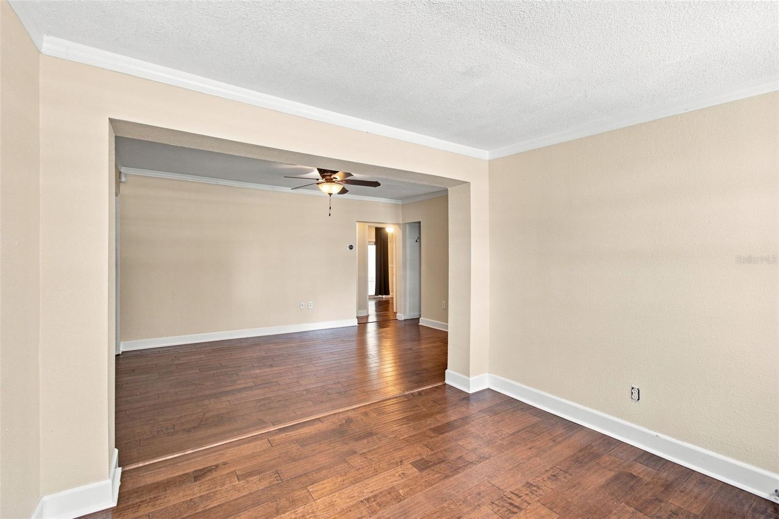 805 W BRADDOCK STREET