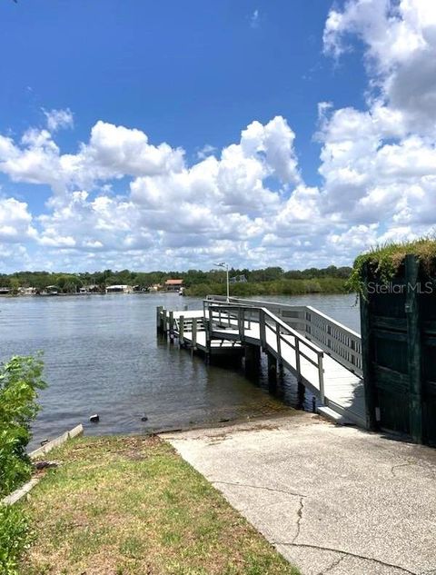 A home in GIBSONTON