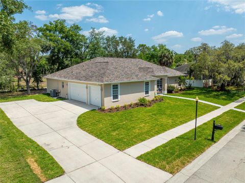 A home in GIBSONTON