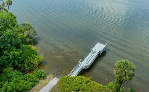 A home in GIBSONTON