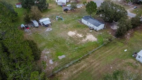 A home in PLANT CITY